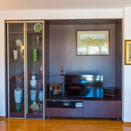 Italy - Promenade شقة