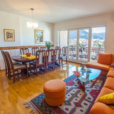 Italy - Promenade Daire