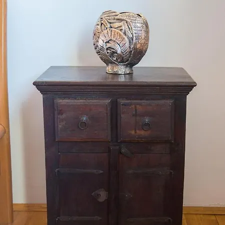 Italy - Promenade موستار